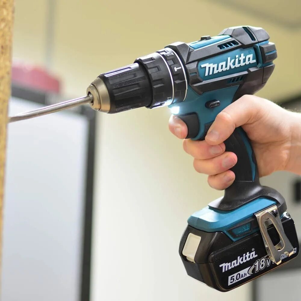 Дрель шуруповерт для металла. Макита dhp482. дрель-шуруповерт makita 18v. макита 482 шуруповерт. шуруповерт макита 550dwe.