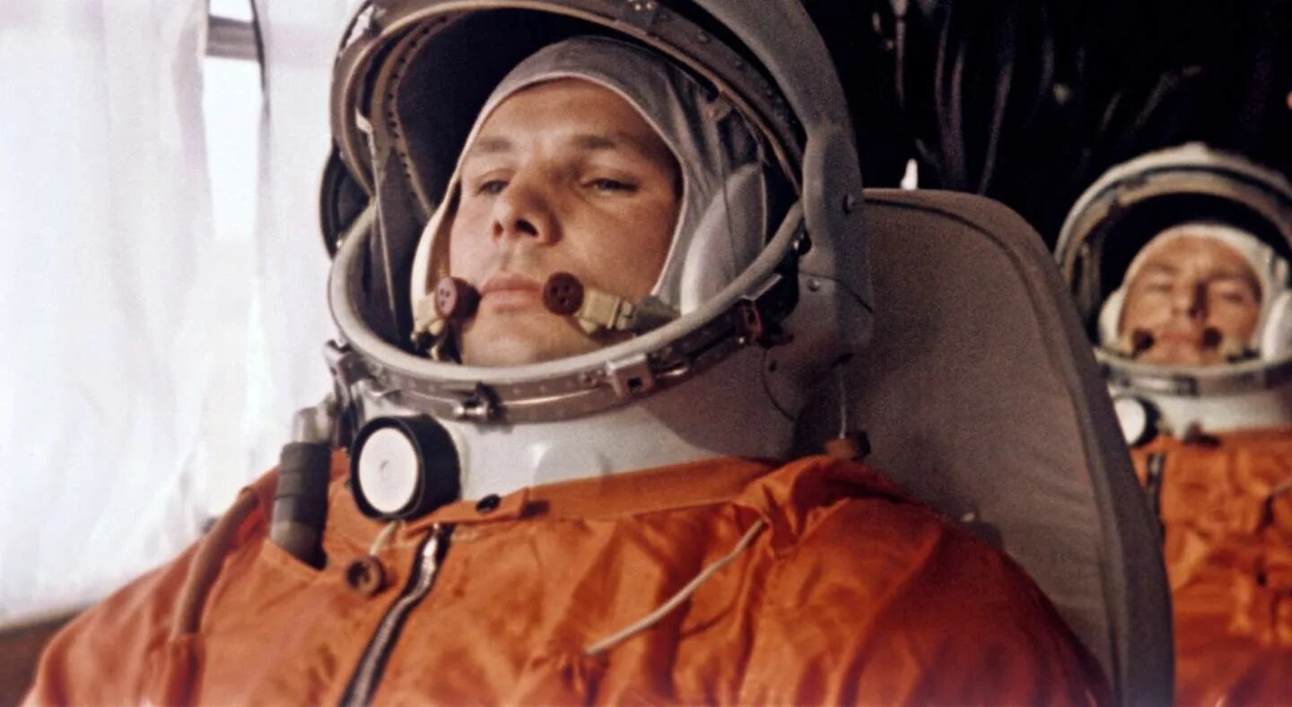 Какое слово произнес гагарин во время. Юри Гагарин первый полёт в космос. 1961 Гагарин в космос.