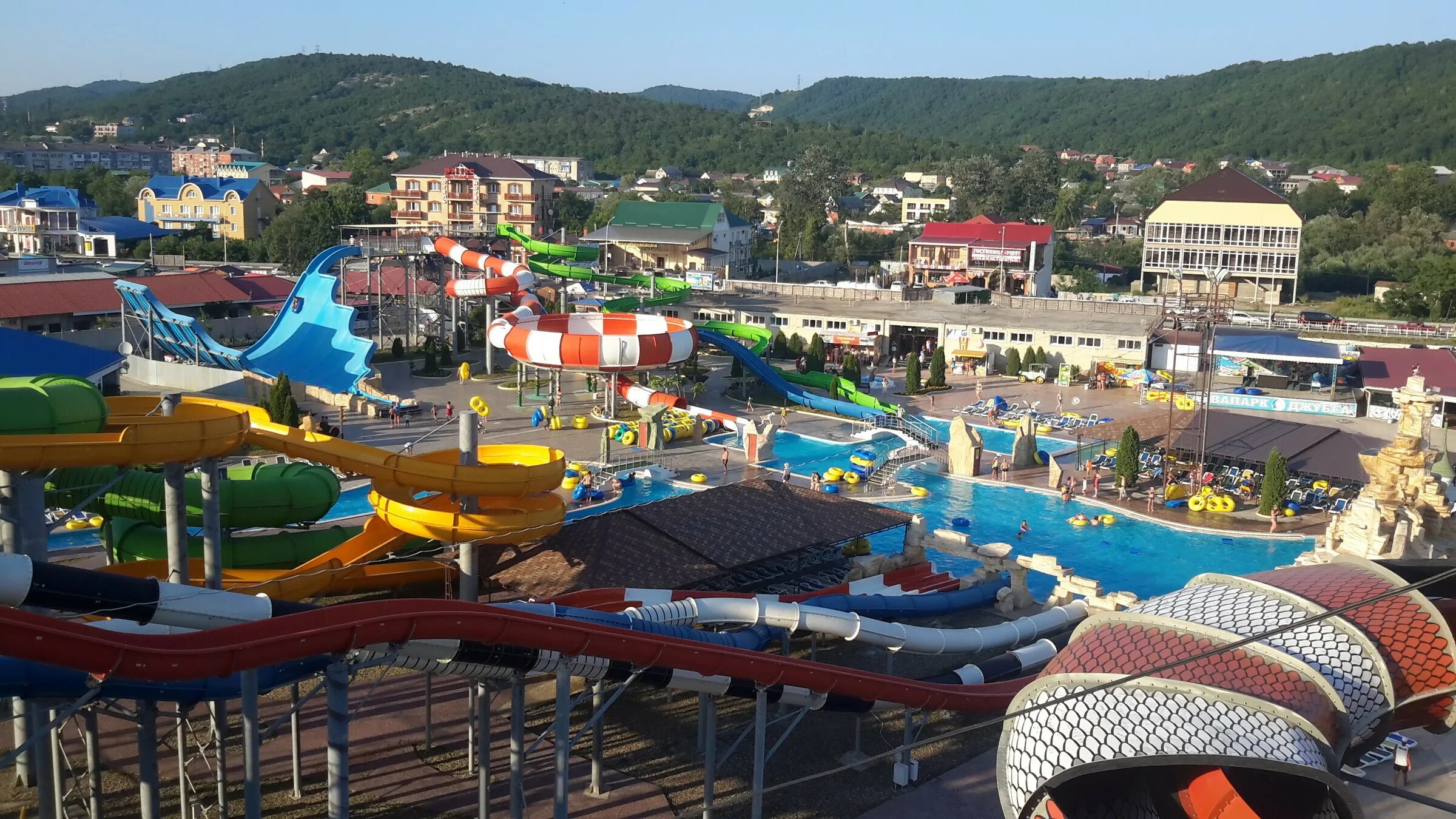 пляж санатория архипо осиповка. джубга куда сходить. дельфинарий немо джубга. джубга экскурсии в горы. джубга куда сходить.