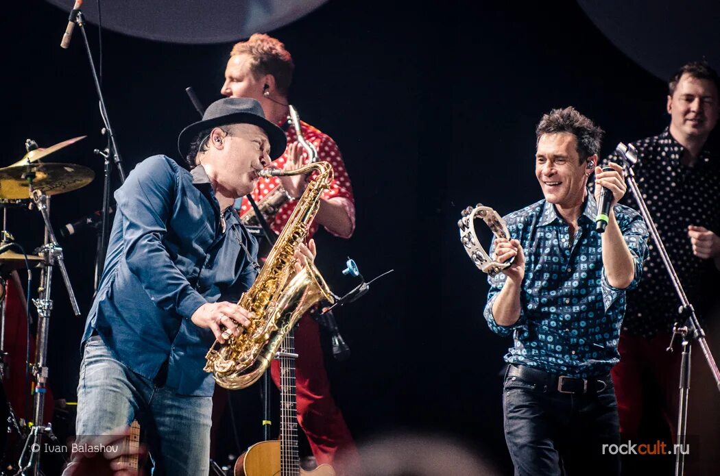 Концерт браво в москве 2020. Браво 35. Bravo концерт. Евгений лидер группы браво. Браво концерт на корабле.