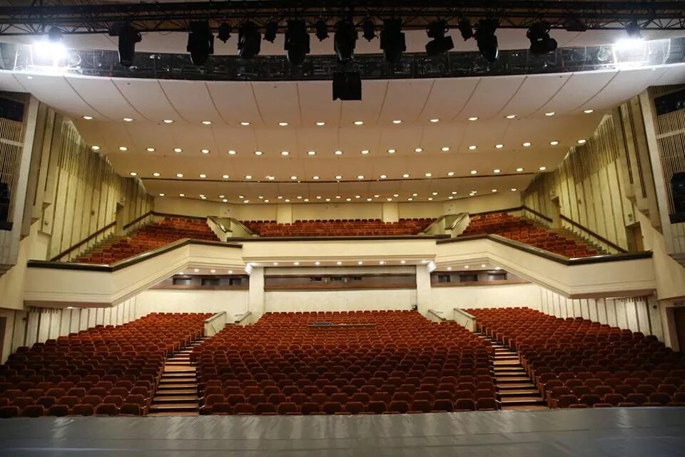 кз минск билеты. амфитеатр дворец республики минск. дворец республики минск схема большого зала. дворец республики алматы схема зала. зал концертного зала мнск.