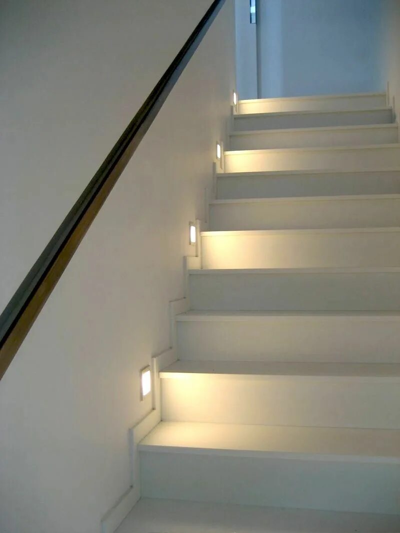 Освещение лестницы. Подсветка ступеней. Подсветка лестницы на ступенях. Подсветка ступенек на лестнице. Step lighter
