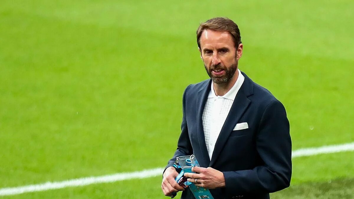 Гарет саутгейт тренер. Тренер сборной англии по футболу гарет саутгейт. Гарет саутгейт на чм 2022. Саутгейт тренер сборной англии. Гарет саутгейт сборная англии.