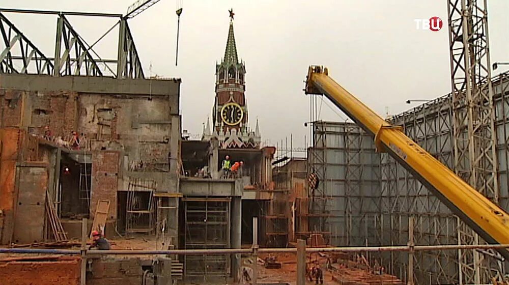 14 корпус кремля. 14 корпус московского кремля снесли. 14 корпус московского кремля демонтаж. 14 корпус московского кремля. снесённые дворцы в московском кремле.