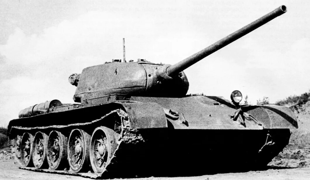 Ки 32 самолет. Т-44 танк ссср. 21. Немецкий танк тигр 1941. Мировой 44.