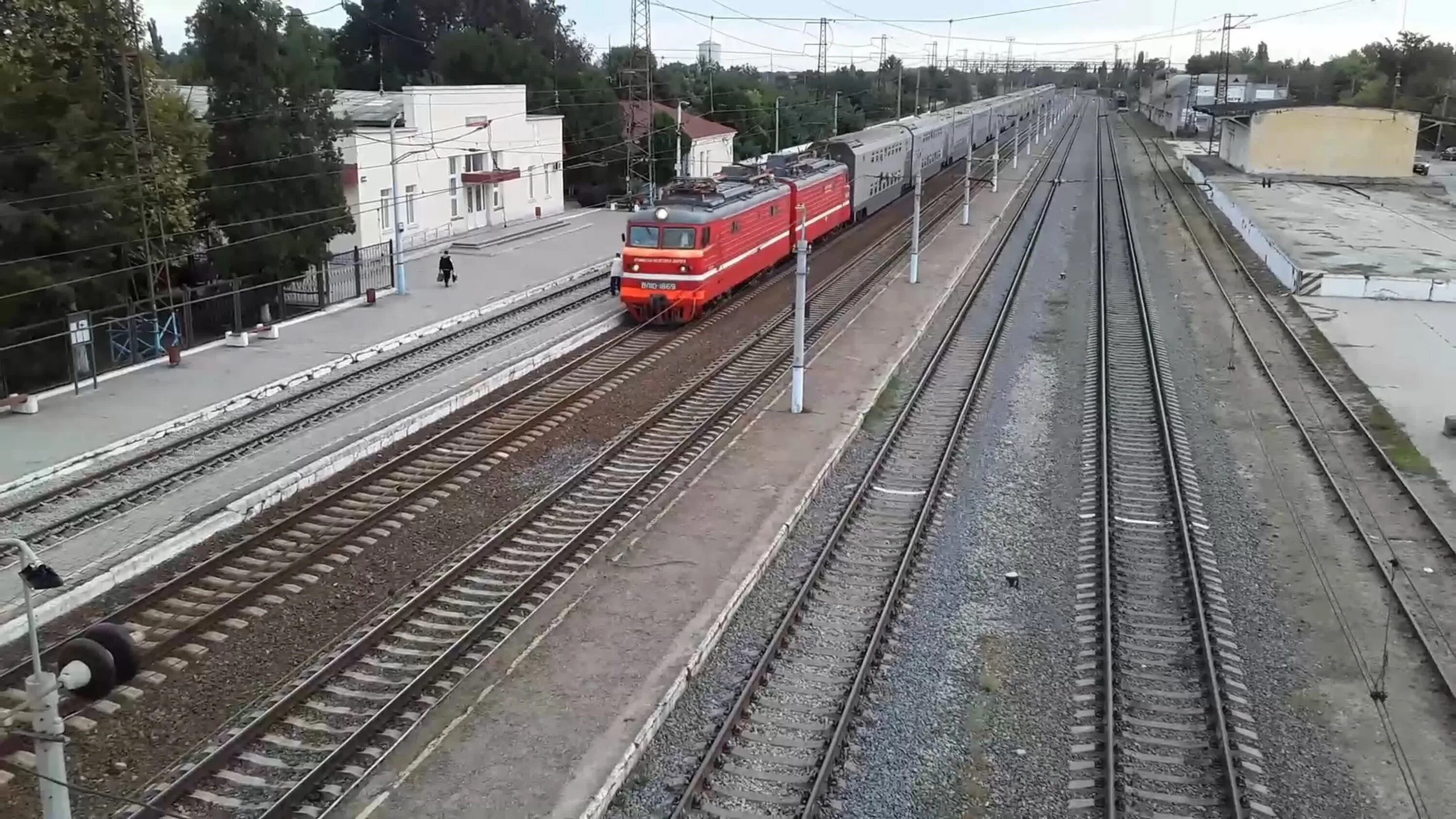 Поезд 198м москва симферополь. Обычная электричка. Электрички на 28. Таврия 028ч поезд. Поезд 028 симферополь москва.