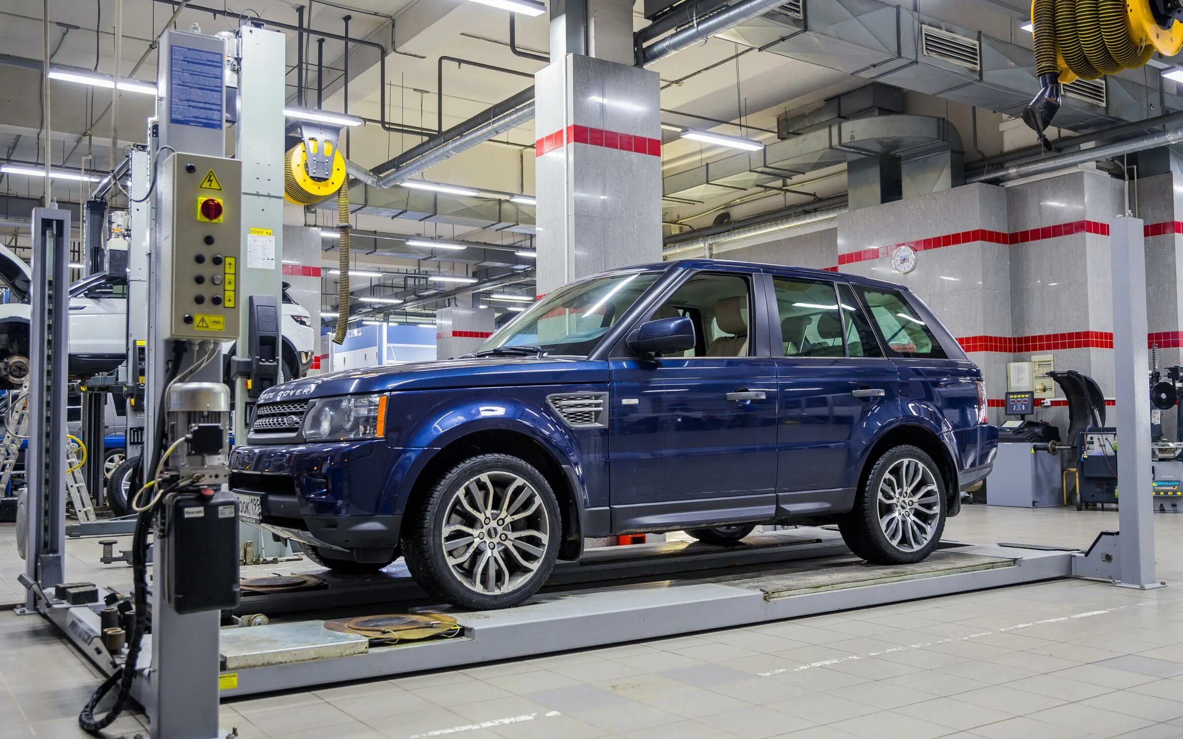 Ленд Ровер Сити. Автосервис ленд Ровер. Автосервис range Rover. Сервис ленд Ровер Москва. Автосервис land rover