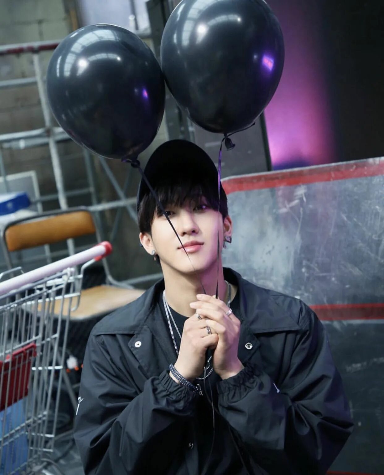 Чанбин stray kids 2021. Минхо из stray kids. Чан бин stray kids 2020. Чан бин stray kids. Чанбин 2022.