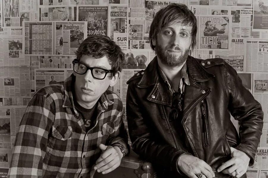 Группа the keys. Группа the black keys. the black keys в молодости. группа black keys фото. black keys 2025.
