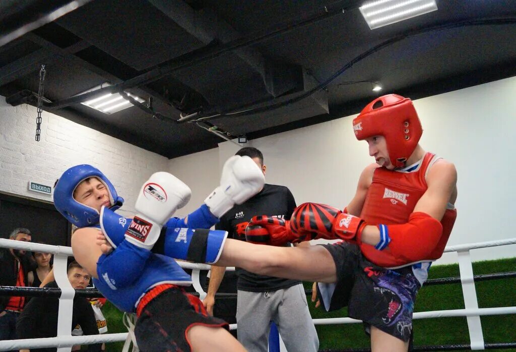 спортивный клуб боевых искусств. Guard клуб единоборств в люберцах. клубе единоборств №1 бадр хари. бойцовские секции. спортивный клуб единоборств сила духа бутово.