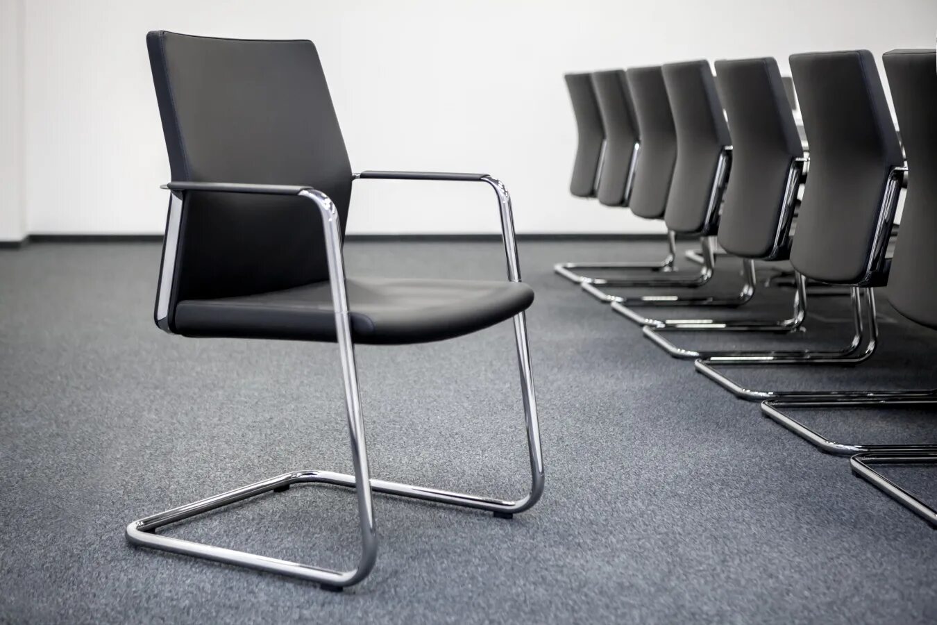 Купить конференц стулья. Стул для конференц зала Expert Conference mem 03-4p Fabric/t-Mesh. Кресло для конференц-зала i-Flexx. Кресло для конференц залов AK-6201. Кресло Active 21v profim.