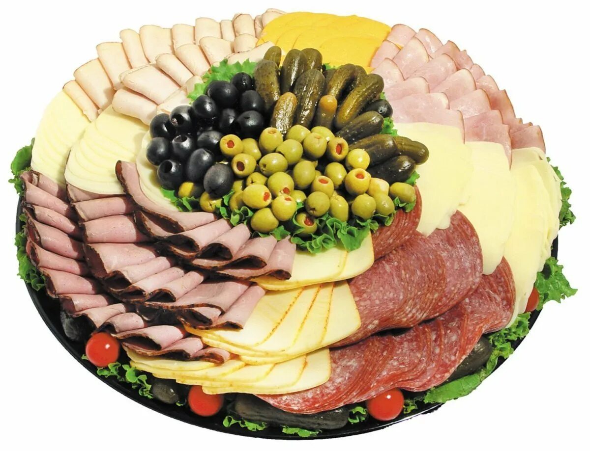 Больше нарезка. Мясная нарезка. красивая мясная нарезка. мясная нарезка на праздничный стол. красивая нарезка колбасы.