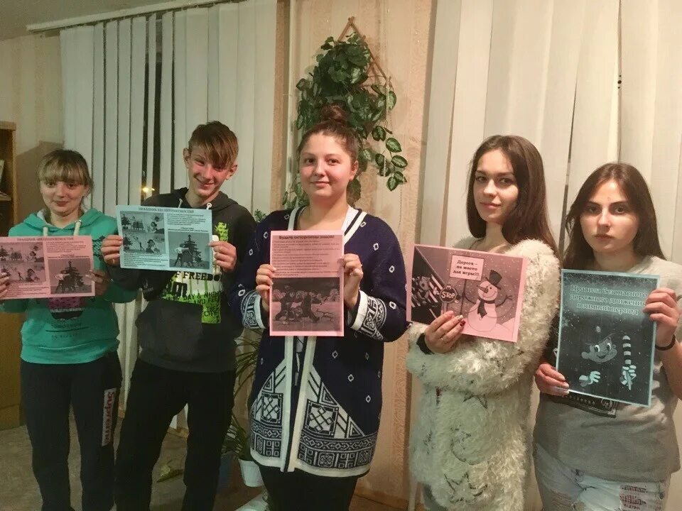 Могилевский колледж искусств сайт. Мероприятия для общежития. приз за лучшую комнату к новому году в общежитии колледжа.