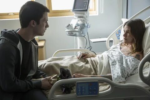 13 Reasons Why : Photo Dylan Minnette, Sosie Bacon - 133 sur 177 - AlloCiné...
