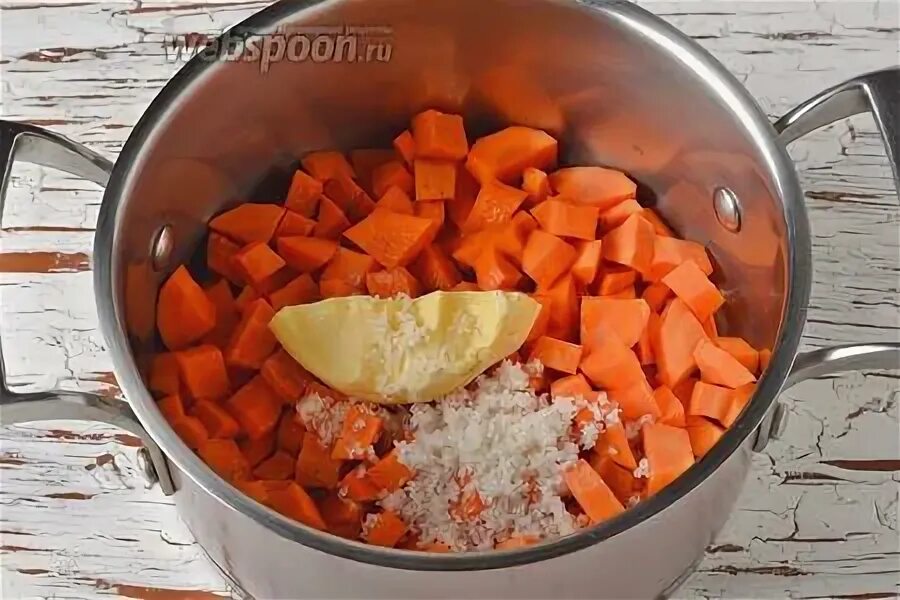 Морковь тушеная с сметаной. Морковь тушеная с сметаной