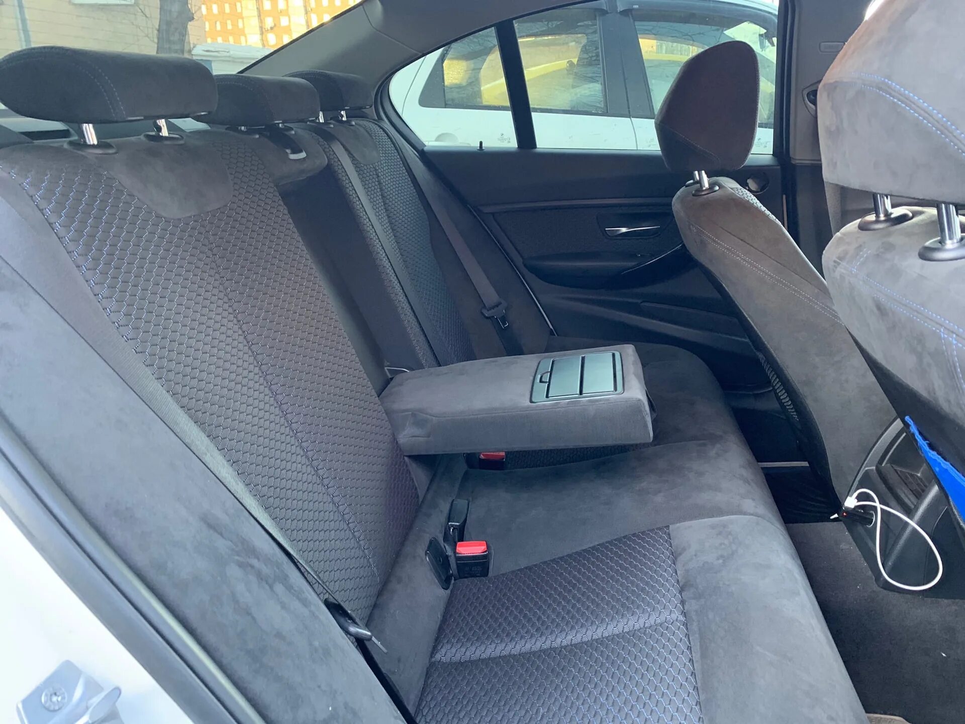 Задний диван ланос. Сиденье nissan ad expert. Mercedes x164 сиденья от bmw f01. Бмв е46 заднее сиденье. Задний диван ваз 2112.