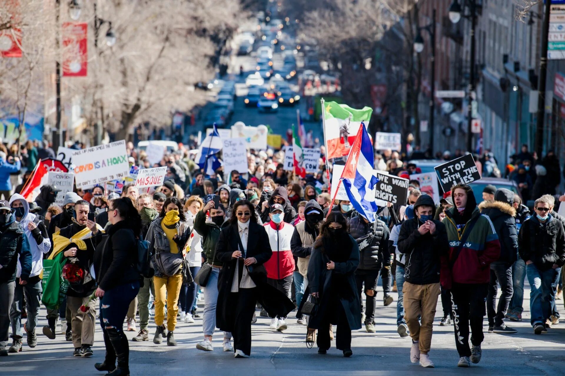 Covid-19 protests in Canada. Паника массовые протесты. Канада люди. Канада протесты против вакцинации.