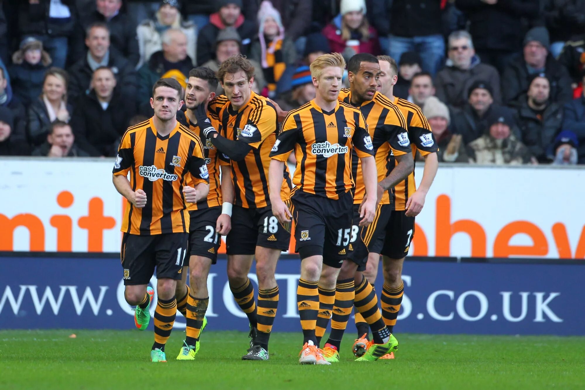 Hull city. Халл Сити 2013 2014. Халл Сити экипировка. Эхаб Аллам Халл Сити. Подписание Халл Сити.