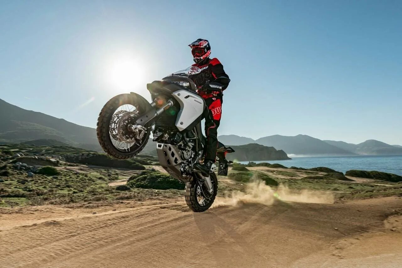 Ducati multistrada 1200. Ducati эндуро. Ducati multistrada 1260 enduro. Ducati multistrada 1200 enduro. Multistrada 1200 enduro.