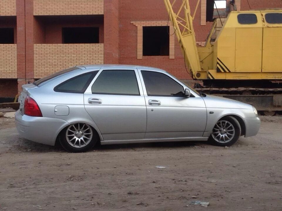 Ваз 2110 -70 -90. Ваз 2114 занижение -150. Лада приора -120. 100 минус 90. Приора хэтчбек -70.