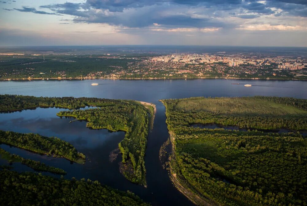 Волга это река. Волга река. Волга река полноводнее. Река Волга Краснодар. Река Волга с реками.