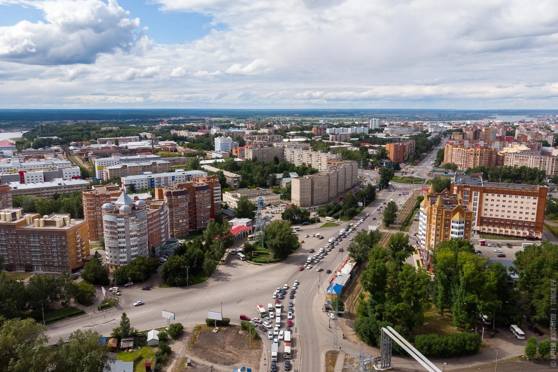 Томская область столица. Октябрьский район Томск. Октябрьский район города Томска. Город Сибири Томск. Томск окраины города.