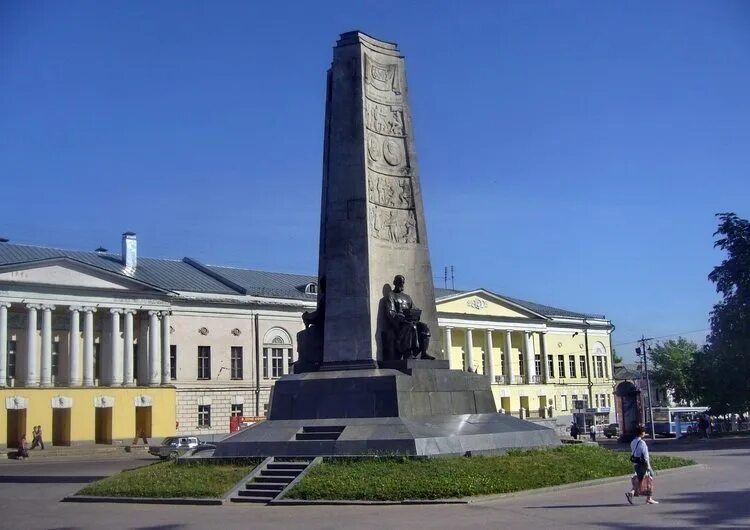 Соборная площадь во владимире