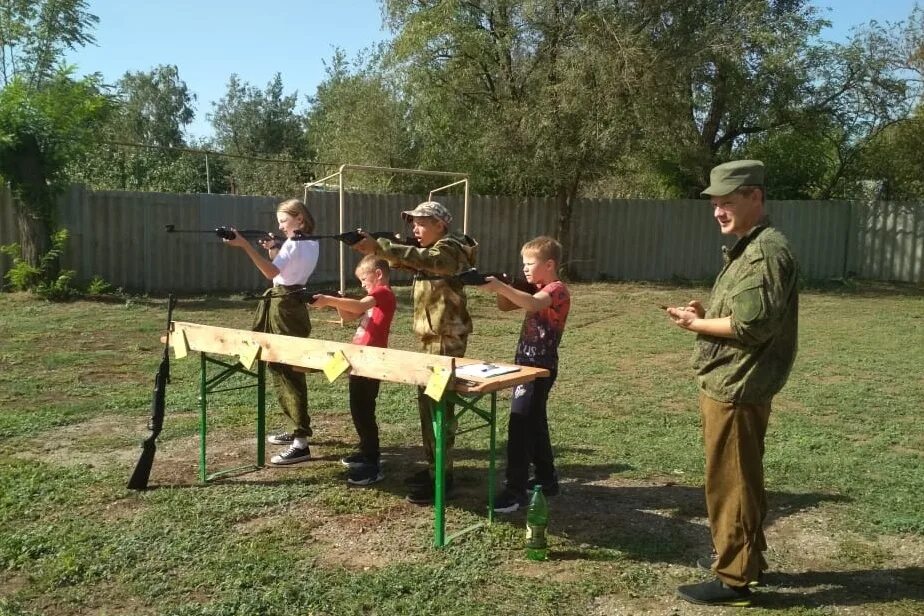 Прошли соревнования по многоборью. Военно-спортивный клуб. соревнования ипатово казачество. казачество и спорт. ипатово военный городок.