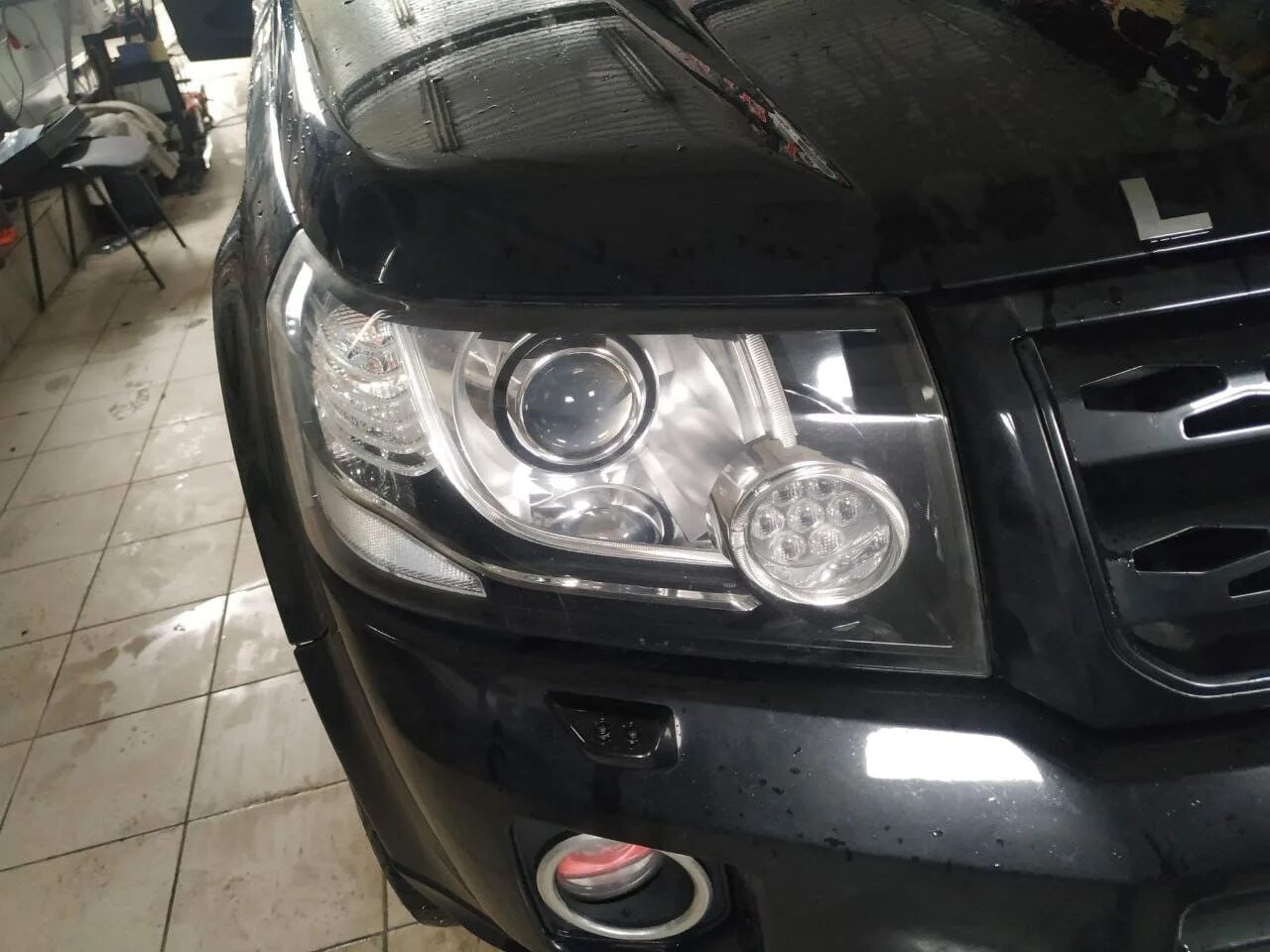 Линзы фрилендер 2. Замена линз freelander 2 рестайлинг. freelander 2 покраска масок фар. ангельскими глазками в линзах на фрилендер 2.