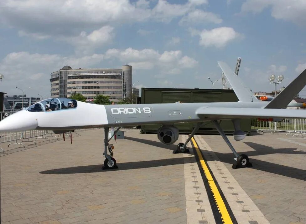 Крупные бпла. Бпла ch-92a. Бпла 147e. Piaggio avanti беспилотник. Mq-4c «тритон».