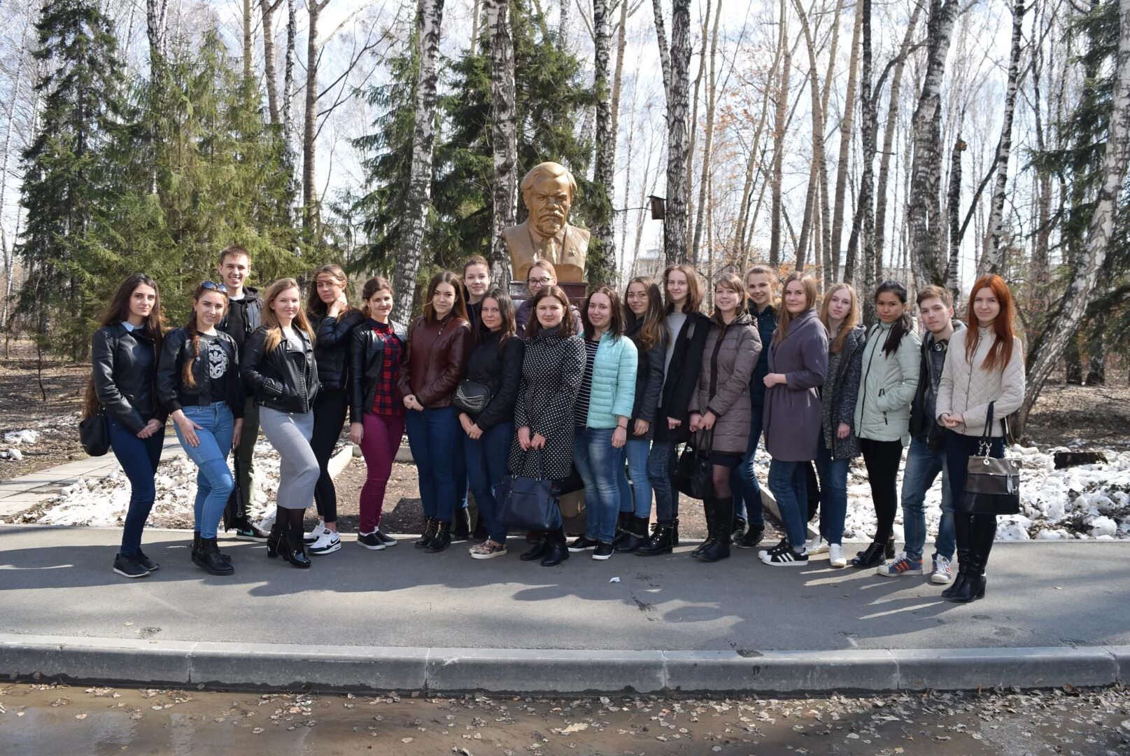 фгуп "сибниа им. чаплыгина. могила чаплыгина в сибнииа. центр овд. висхаги омск.