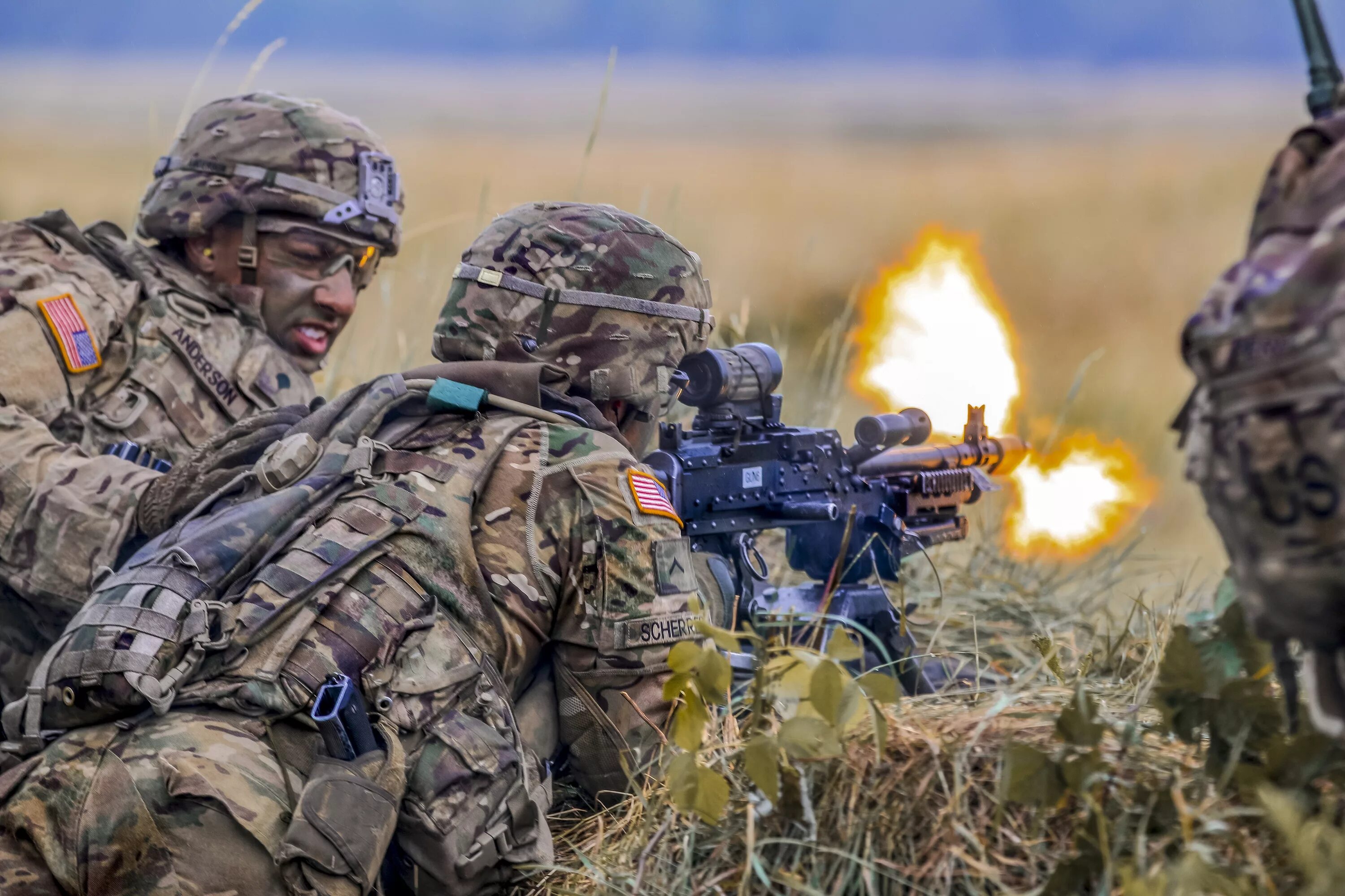 Войска нато зашли на украину. Армия США учения. Учения НАТО. Военные учения НАТО. Солдаты НАТО.