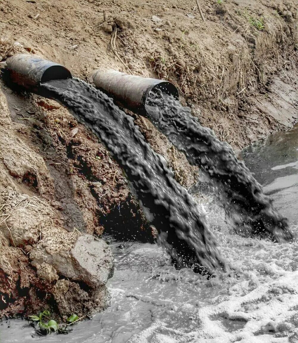 Сброс вод в окружающую среду. Сточные воды. Загрязнение воды. Канализационные воды. Сток воды.