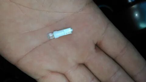Лампочка на подсветку автомата