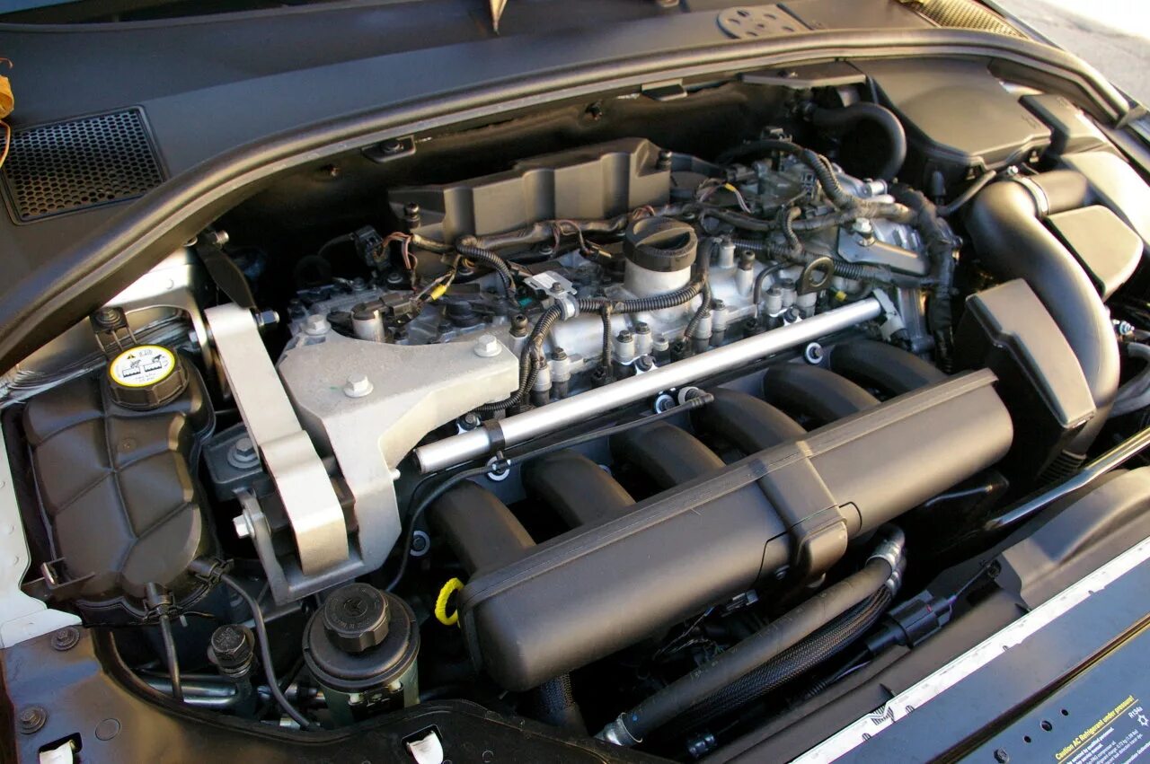 Volvo xc90 3.2 мотор. Двигатель Вольво 3.2 238 л.с. Вольво хс90 мотор 3.2. 2.4 Вольво v70 двигатель.