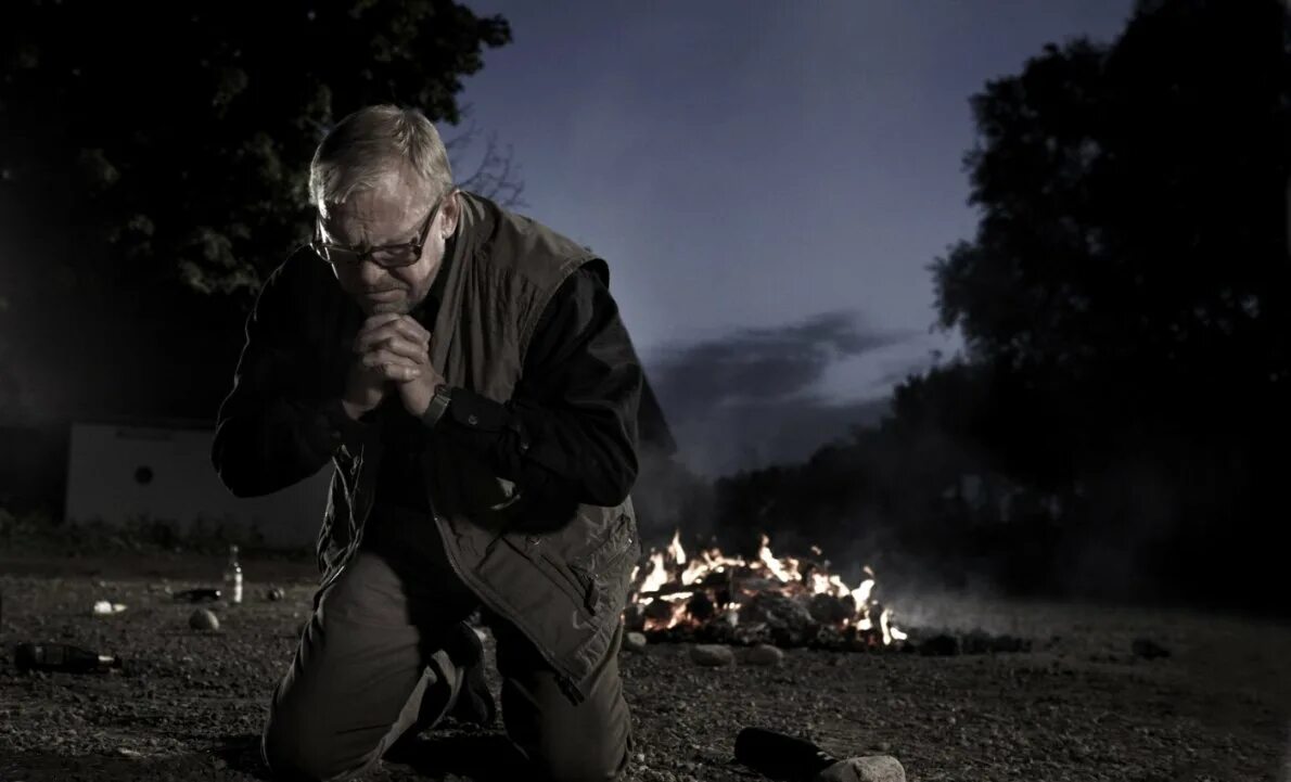 избави нас от лукавого фильм 2014. джо мендоза избави нас от лукавого. избавь нас от лукавого дания фильм 2009 г. избавь нас от лукавого (2009). эрик бана избави нас от лукавого.