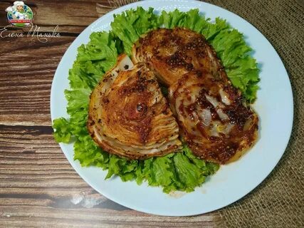 Стейк из капусты с курицей