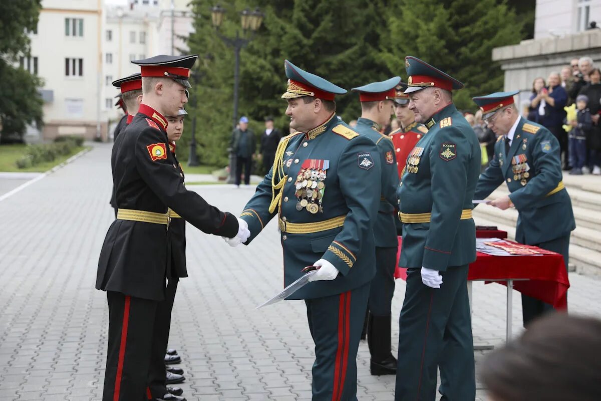 Екатеринбургское Суворовское военное училище. Генерал Российской армии. Новости сву сегодня