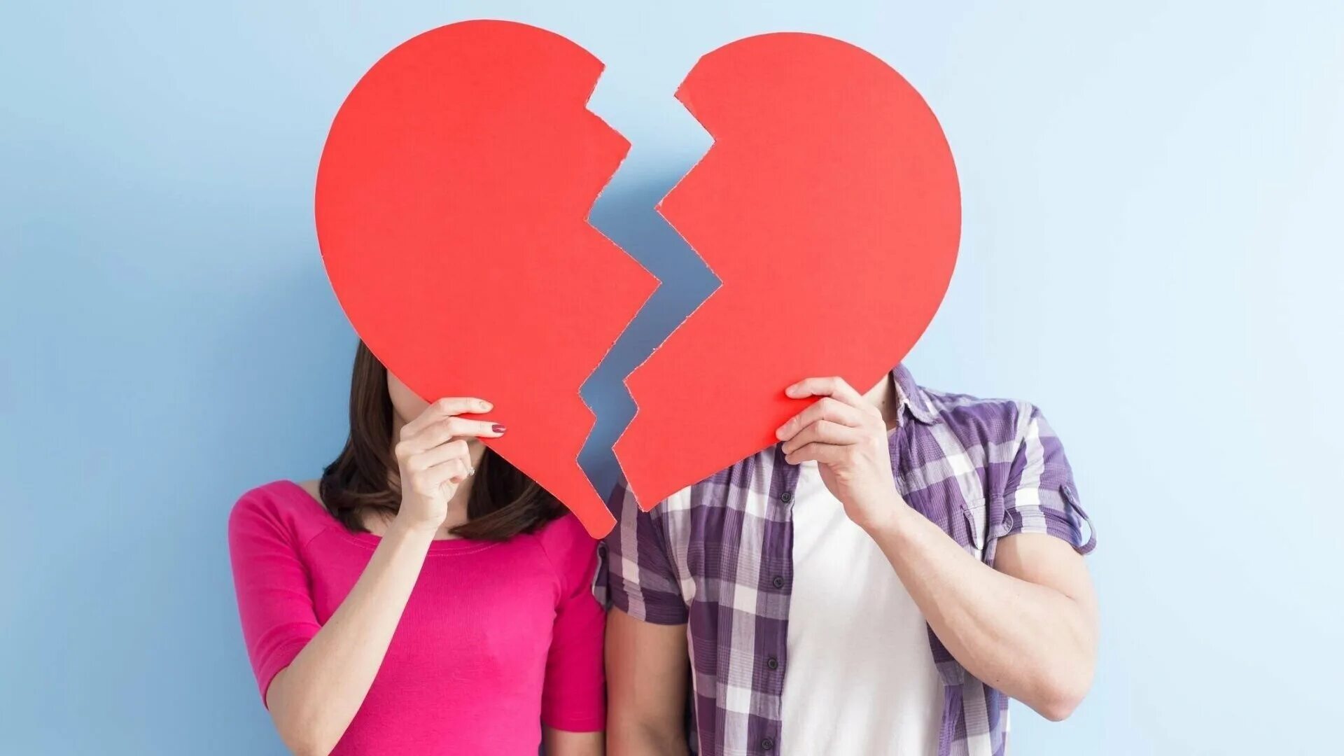 Мужчина и женщина разводятся. Имущество супругов. Семейные конфликты. Уп после развода. Современная семья.