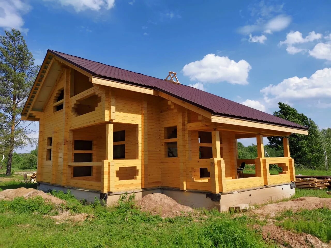 Дом из профилированного бруса 200х200. Профилированный брус дома. Клееный брус финский профиль. Профилированный брус отзывы. Брус 190х140 профилированный.