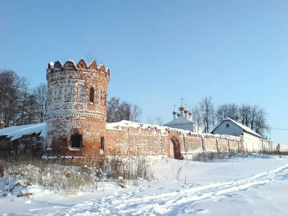 Лукианова пустынь монастырь. Свято-лукианова пустынь мужской монастырь. лукианова мужская пустынь.. богородице-рождественская лукианова мужская пустынь.