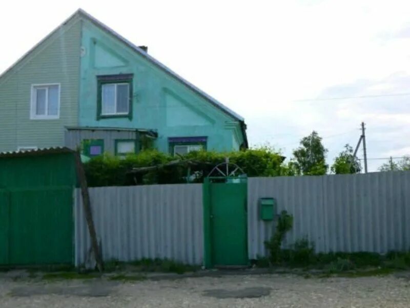 Село урицкое саратовская область. Село урицкого саратовская область. саратов урицкое. село урицкое жёлтый дом 17.