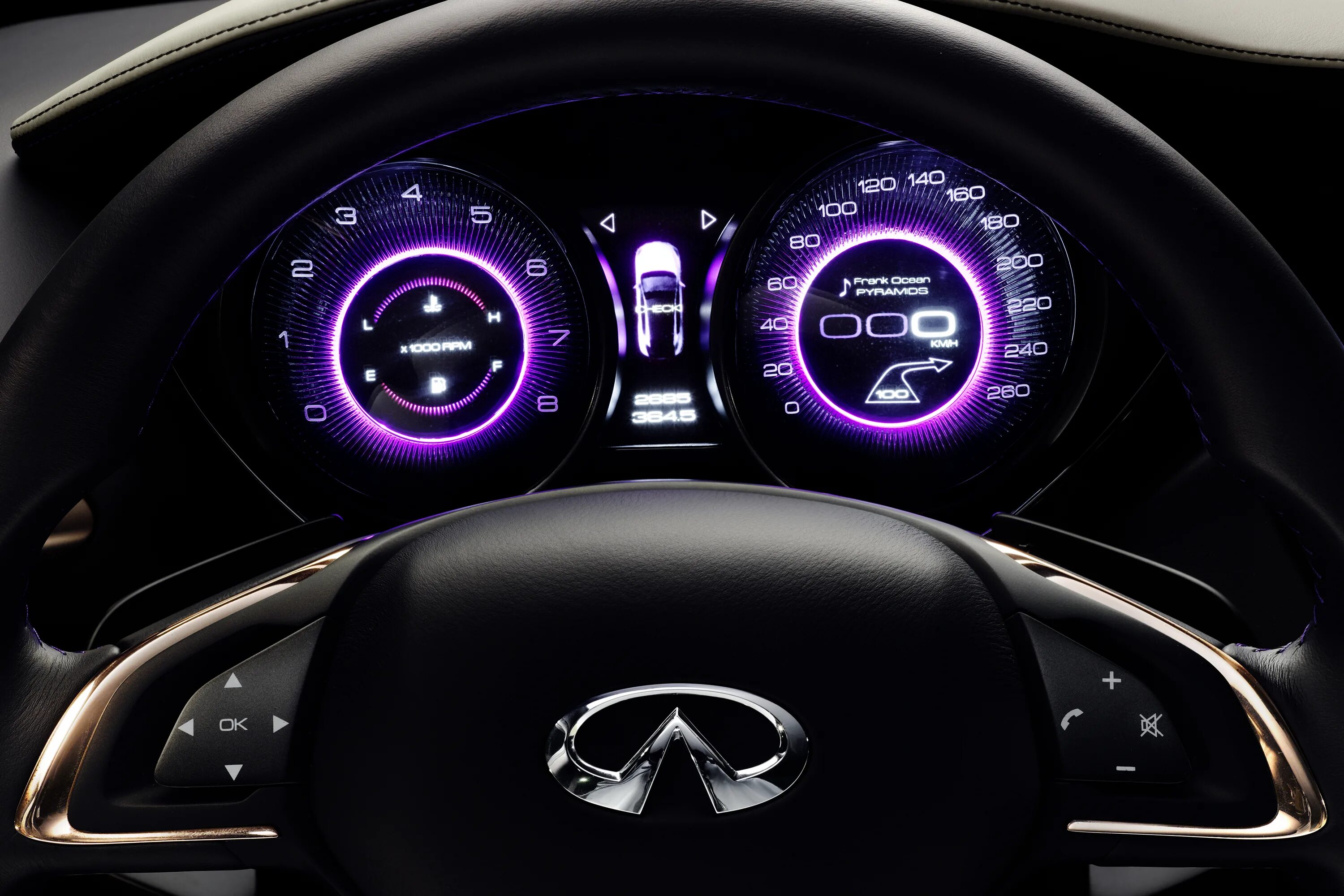 Торпеда приборной панели. Приборная панель Infiniti q50. Приборная панель Infiniti qx70. Инфинити q30 приборная панель. Цифровая панель приборов Infiniti qx70.