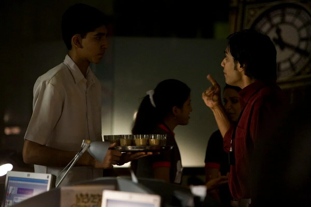 триллионер из трущоб 3. триллионер из трущоб 3. малик миллионер из трущоб. миллионер из трущоб 2008. Slumdog millionaire 2008.