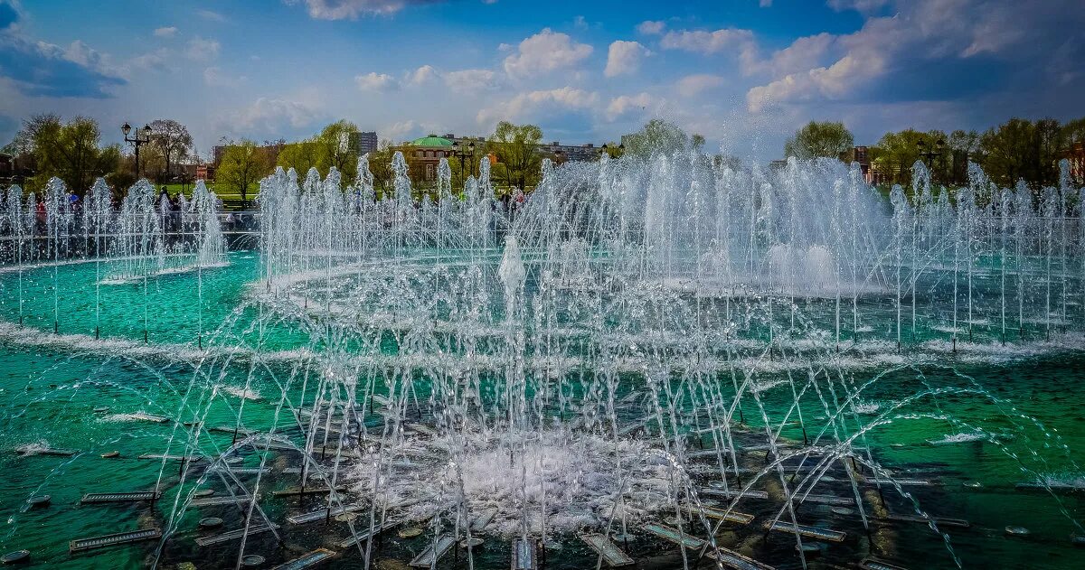 Фонтан в царицыно. Царицыно музей-заповедник фонтан. Парк Царицыно фонтаны. Парк музей Царицыно фонтаны. Заповедник Царицыно фонтан.