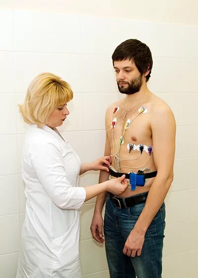 экг. электрокардиография. кардиология экг. сделать экг в красноярске. экг.