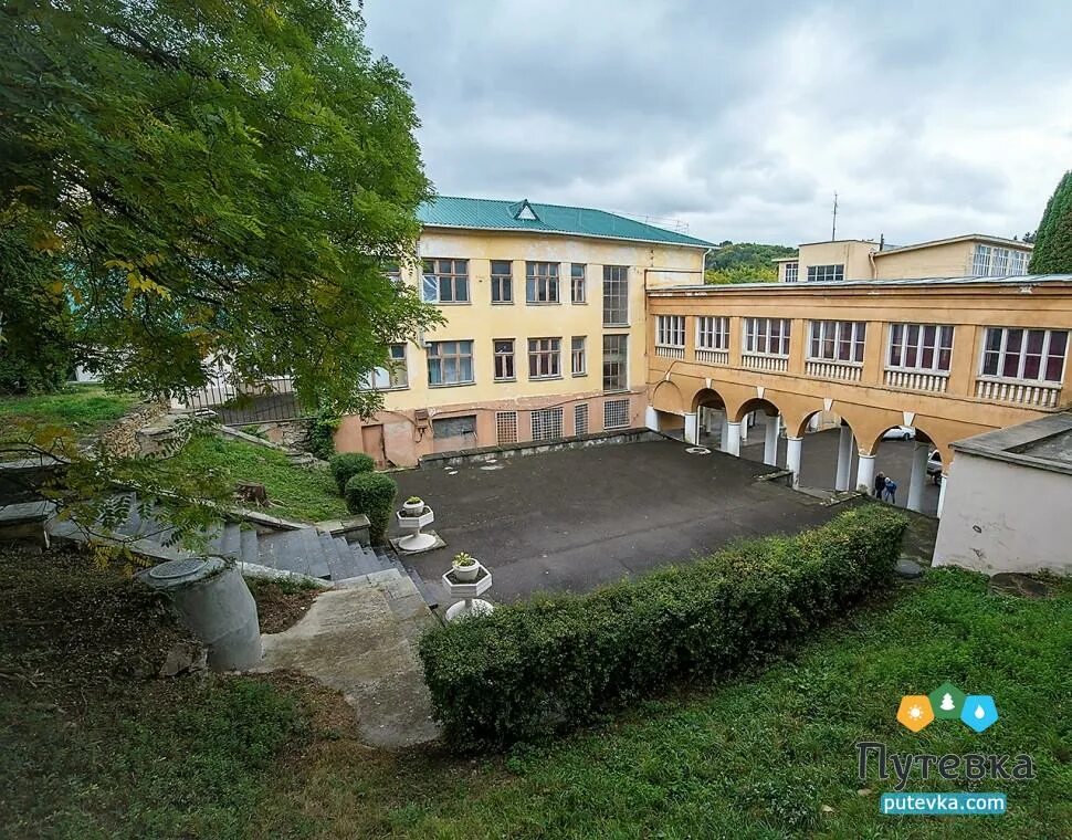 Сан димитрова кисловодск 3 корпус. Корпуса санатория димитрова. Димитрова 4 корпус. Санаторий димитрова кисловодск 3 корпус. Им.