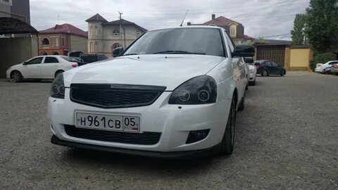 Бампер приора серебристый
