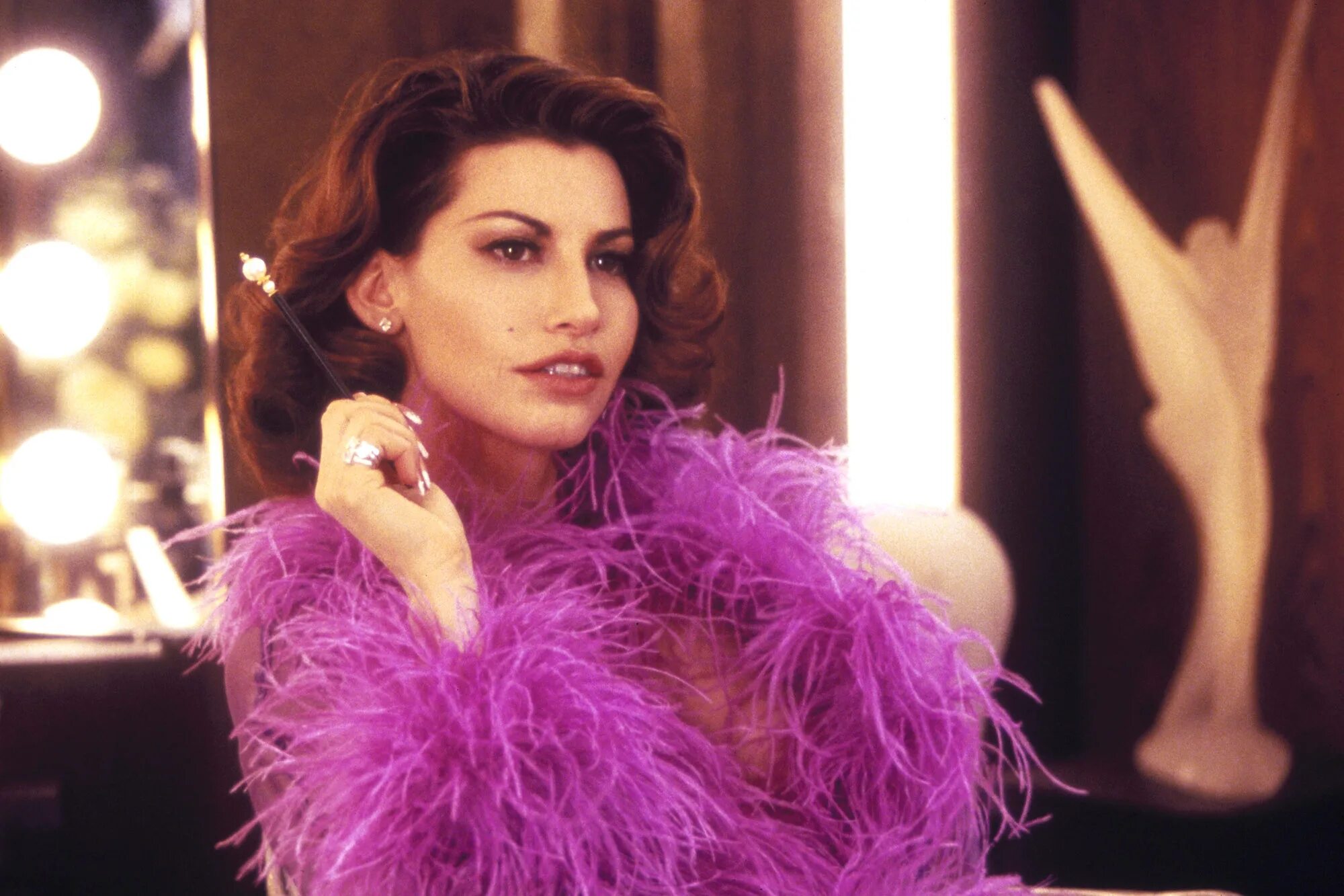 Шоугёлз 1995. Шоугелз / Showgirls (1995). Элизабет Беркли 1995. Джина Гершон в Шоугелз