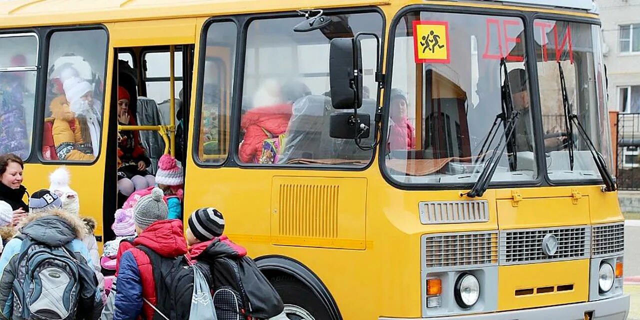 Школьный автобус. Автобус для детей. Школьный автобус дети. Автобус дети зима. Включи автобус дети